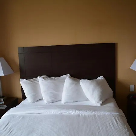 Days Inn & Suites By Wyndham Spokane Airport Airway Heights Room photo