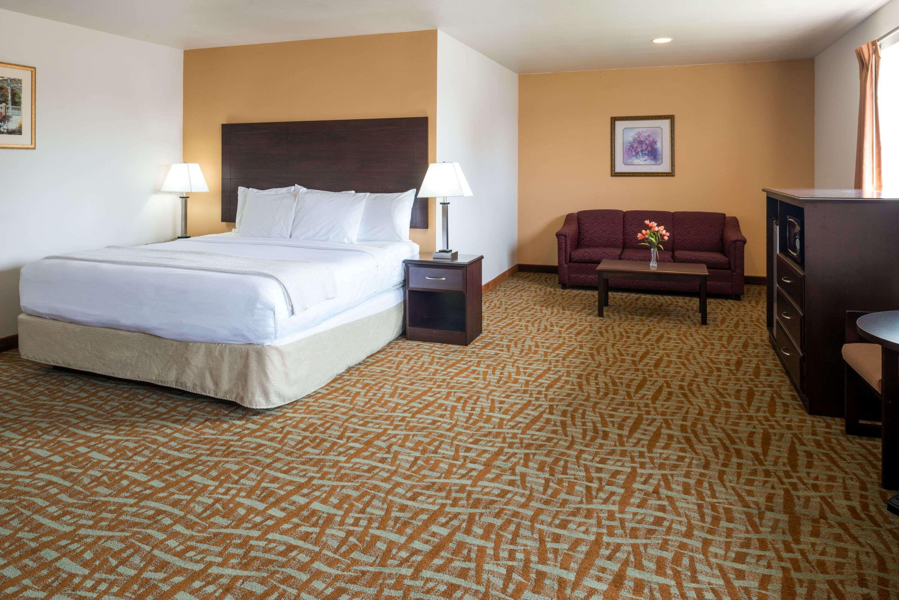 Days & By Wyndham Spokane Airport Hotel 2*