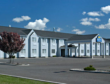 Days & By Wyndham Spokane Airport Hotel Airway Heights